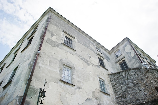 old-grey-dilapidated-building_627829-6018